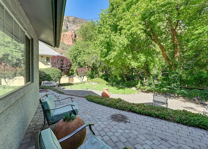 Holiday home Patio & Mtn Views: Tranquil Gem